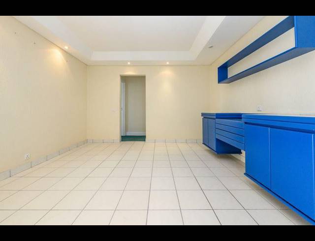 3 BEDROOM APARTMENT FOR SALE IN HUMEWOOD